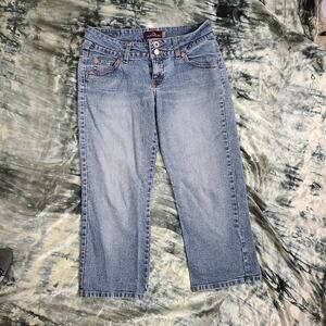 CAPRIS jordache low rise stretch denim capris Size 5 6